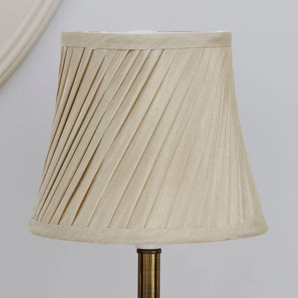 Dunelm Twisted Pleat Candle Shade 4 Dunelm Twisted Pleat Candle Shade - Image 2