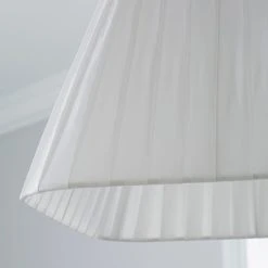 Dunelm Square Pleat Lamp Shade 25cm Ivory 8 Dunelm Square Pleat Lamp Shade 25cm Ivory -Dunelm Shop 1000112098 alt02