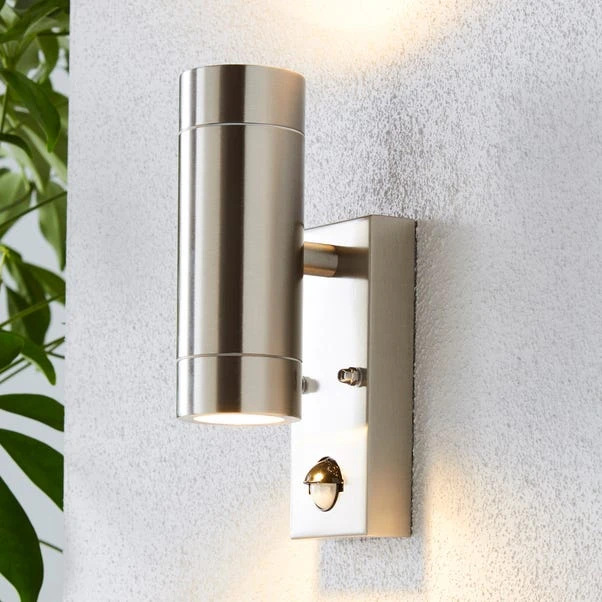 Dunelm Billy PIR Sensor Chrome Outdoor Wall Light 3 Dunelm Billy PIR Sensor Chrome Outdoor Wall Light
