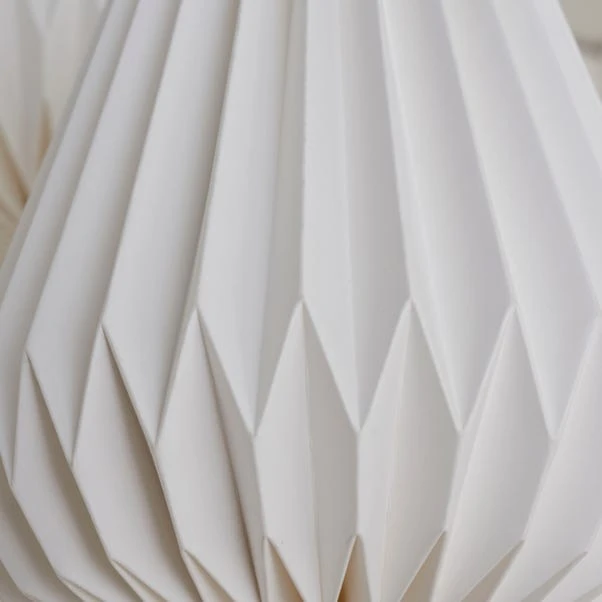 The Edited Life Origami 3 Light Paper Cluster Ceiling Fitting 5 The Edited Life Origami 3 Light Paper Cluster Ceiling Fitting - Image 3