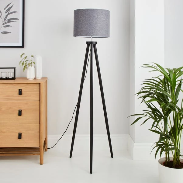 Dunelm Jandia Wooden Tripod Floor Lamp 4 Dunelm Jandia Wooden Tripod Floor Lamp - Image 2